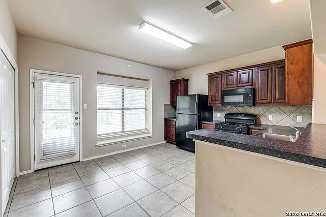 126 Split Rail Dr — Photo 11