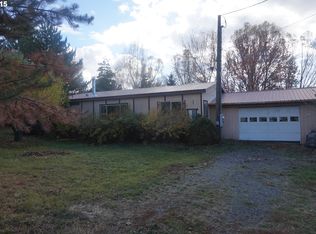 801 Ash St, Cove, OR 97824