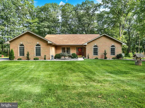 36 Ridge Crest Dr, Fleetwood, PA 19522