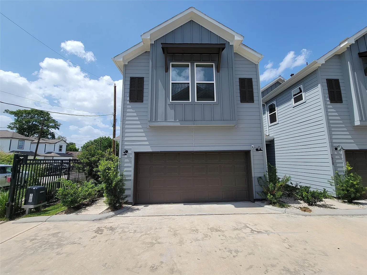 3 bed, 2.5 bath, 1523 sqft, $2,000 — Photo 2