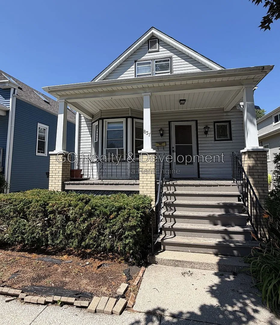 3 bed, 2.0 bath, 4000 sqft, $2,250 — Photo 1