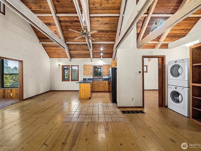 1728 S. Waco Street — Photo 45