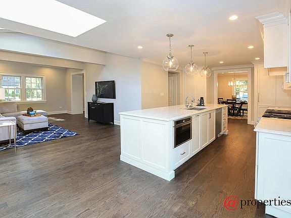 Kitchen / Breakfast Room