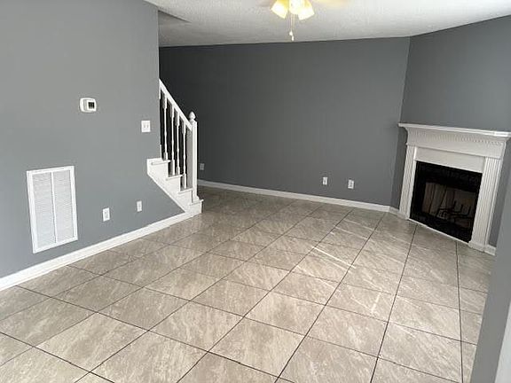 2nd image of 3917 Sterling Pointe Dr Unit Kk2