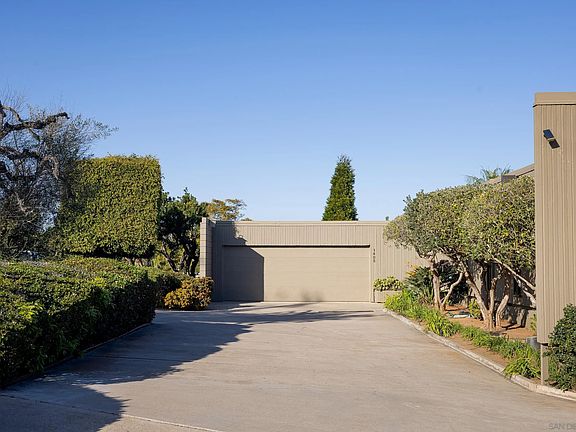 2nd image of 1405 Savoy Cir