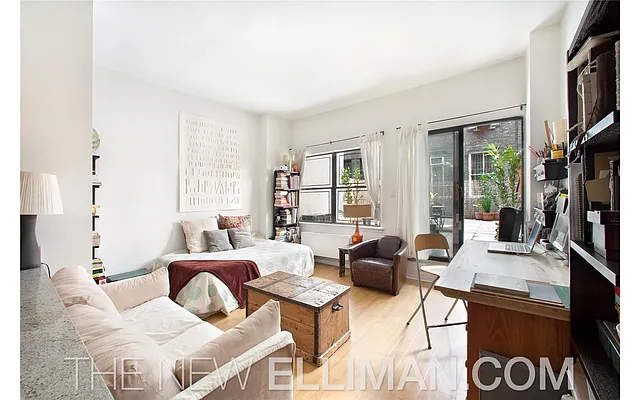 Sold by Douglas Elliman | media 26