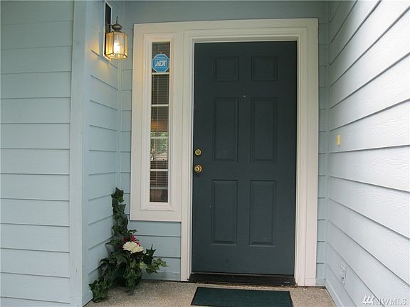 4th image of 3033 Sword Fern Dr NW
