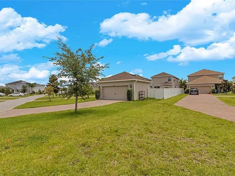 9892 Pecan Hickory Way — Photo 36