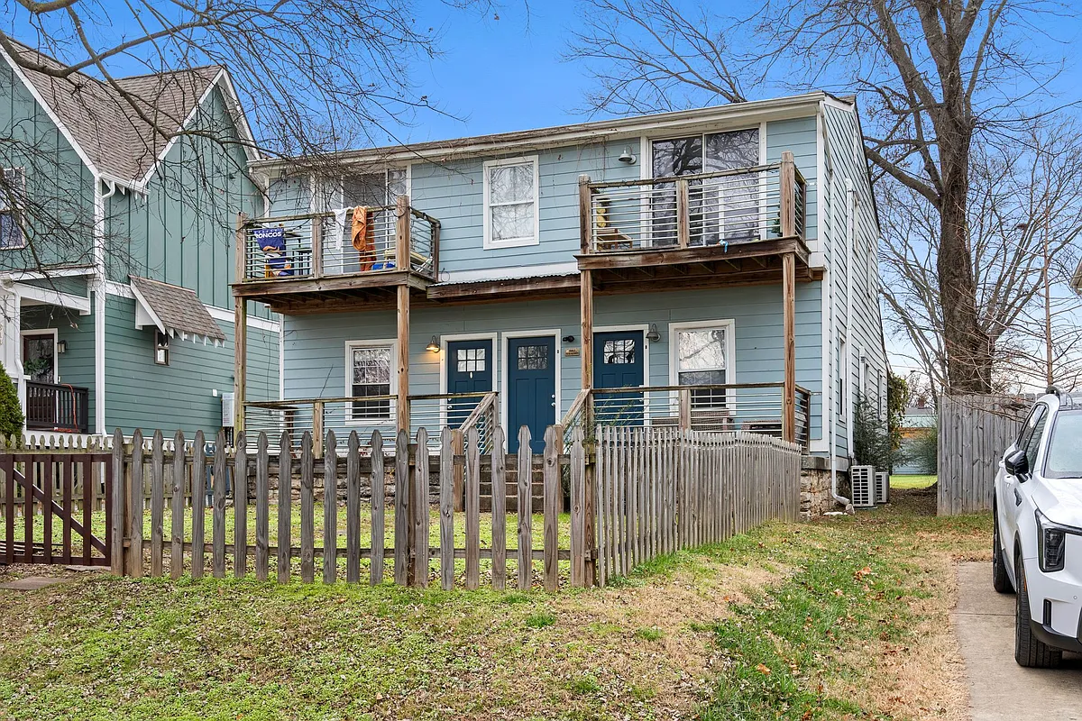 Building Photo - 313 Gatewood Ave #A