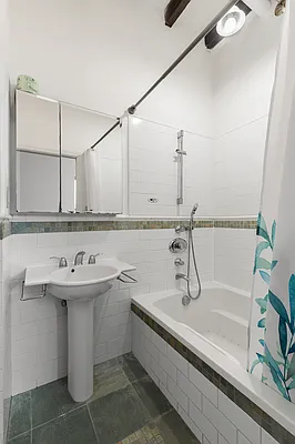 Sold by Spire Group | media 10