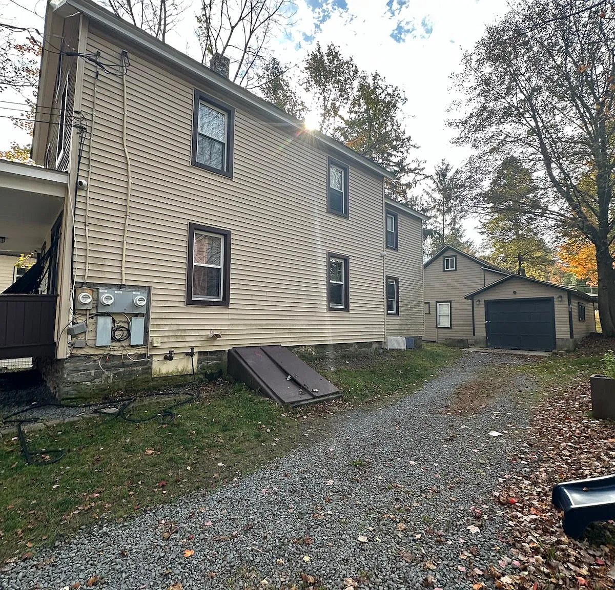 57 Clinton Ave — Photo 2