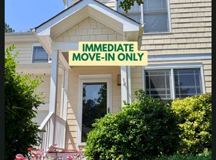 314 Charleston Ln, Chapel Hill, NC 27517