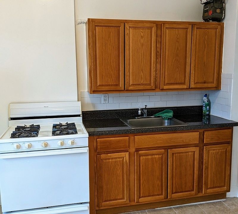 1st image of 31-12 32nd St #23
