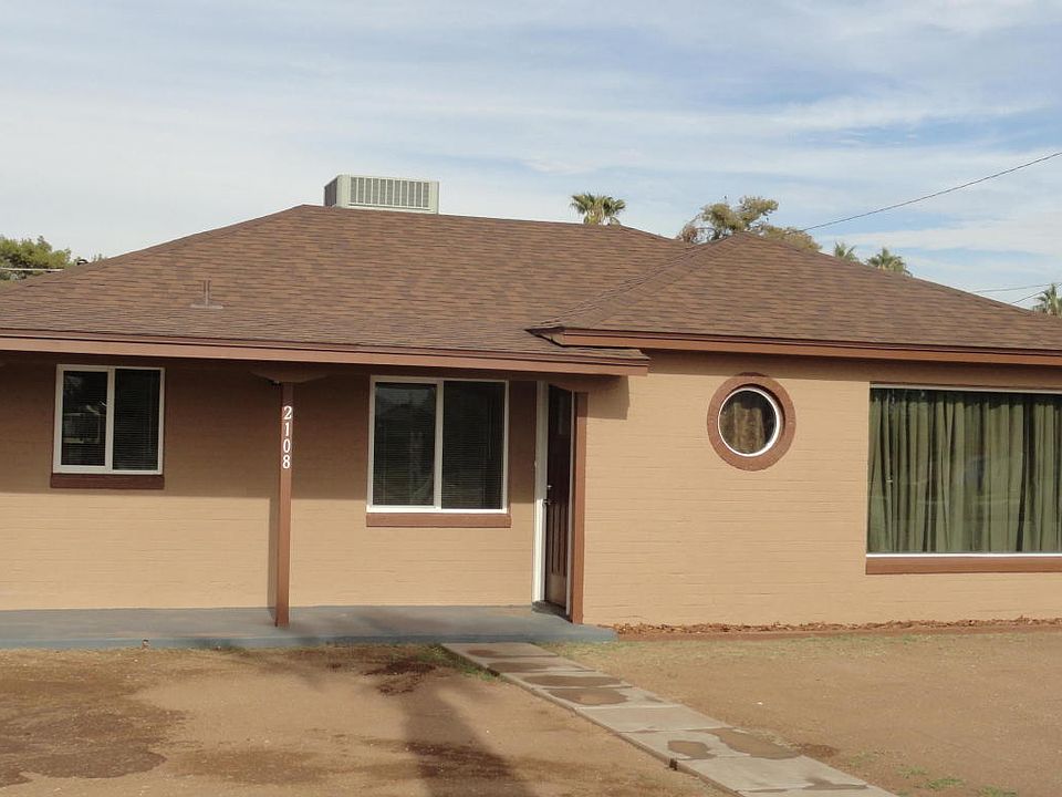 1st image of 2108 E Parkway Dr