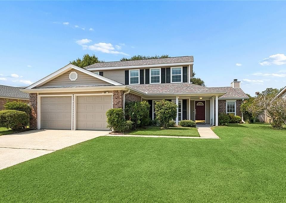 1st image of 116 Silverwood Dr