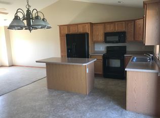 2329 Ridgewood St, Menomonie, WI 54751