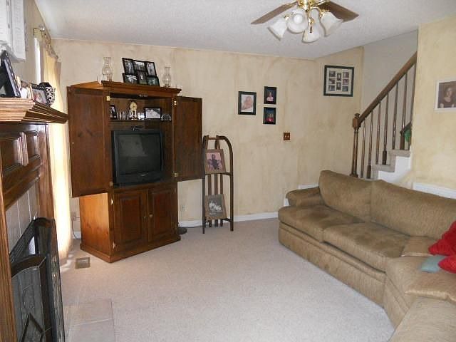 1st image of 1485 Buchanon Dr #D