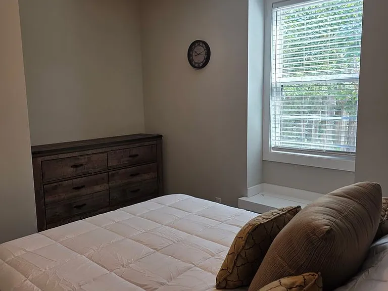 1117 Greenwood Aly — Photo 12