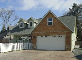 1069 SE Christie Pl, Grants Pass, OR