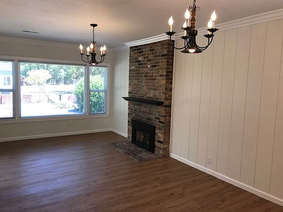 3rd image of 2116 Youngs Ct
