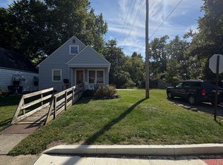 537 Chase Rd, Columbus, OH 43214