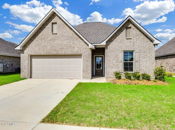110 Elmwood Meadows Dr, Lafayette, LA 70506