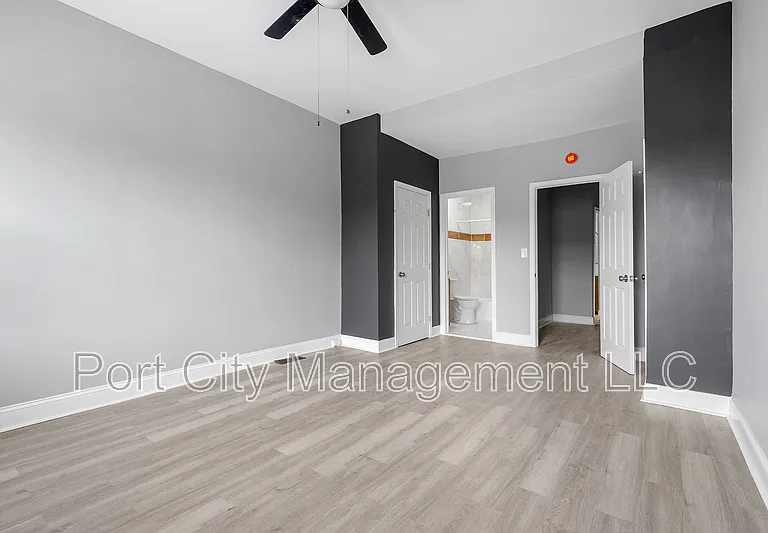 1334 N Luzerne Ave — Photo 17