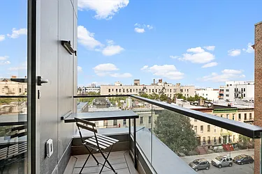 Rented by Fact Real Estate LLC