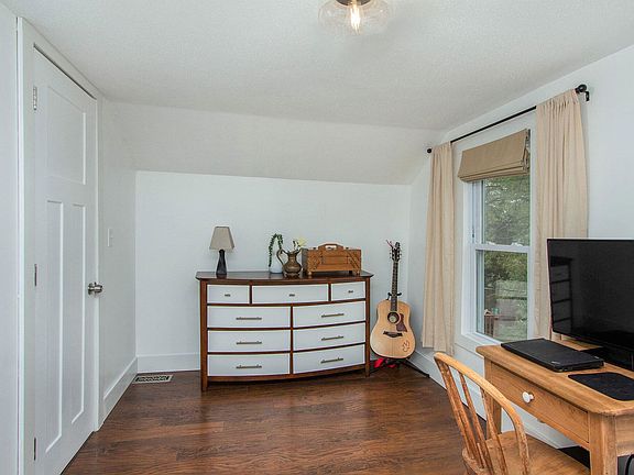 5th image of 1321 Franklin Ave