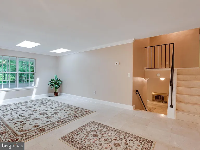10522 Brevity Dr — Photo 4