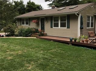 27 Winsor Ave, Johnston, RI 02919