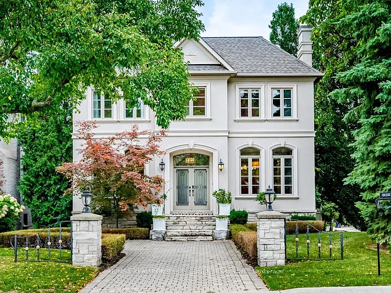 8 York Rd — Photo 1