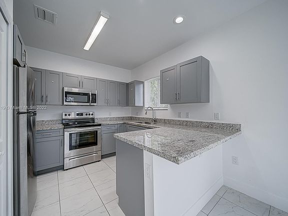 3rd image of 14710 NE 7th Ave #14710