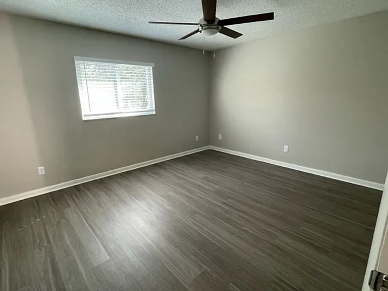 2230 Nursery Rd — Photo 15