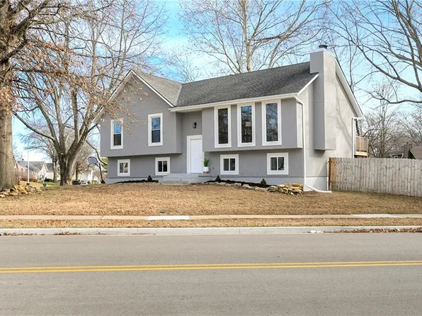 15709 W 127th Ter, Olathe, KS 66062