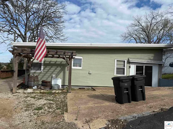 31323 Pebble Ave, Warsaw, MO 65355