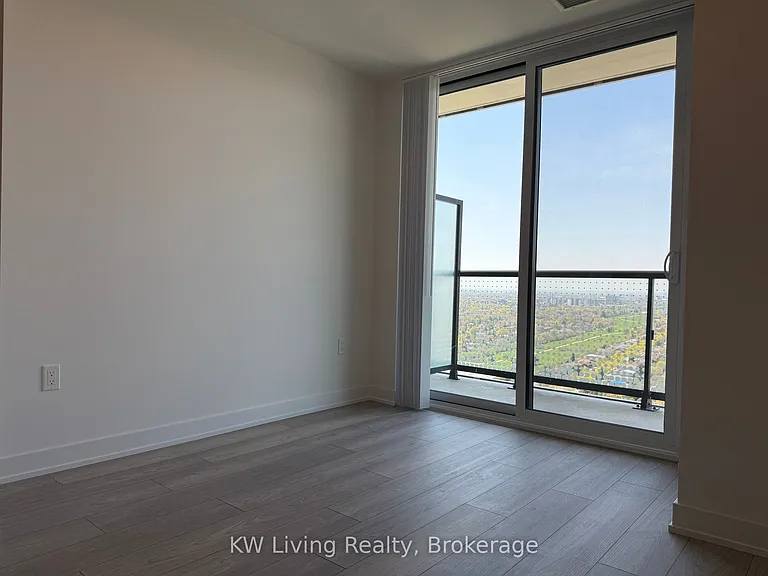 5858 Yonge St #2902 — Photo 5