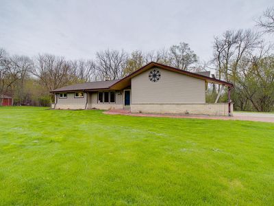 13855 Waynescott Rd, Brookfield, WI, 53005