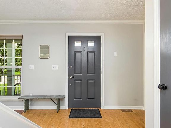 3rd image of 544 Woodfield Ct