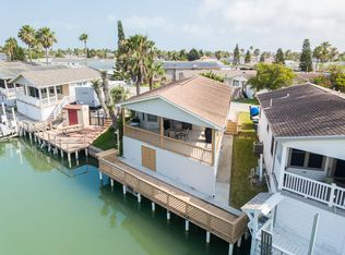 869 W Oyster Dr, Port Isabel, TX 78578