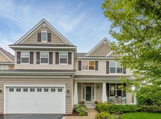 9220 Ellendale Ln, Chanhassen, MN 55317