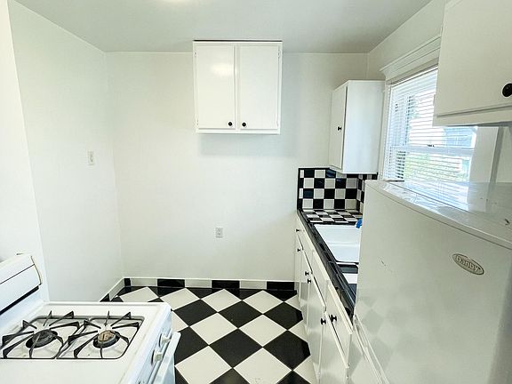 5th image of 1249 N Ogden Dr #2/5