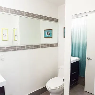 Rented by Nooklyn NYC LLC | media 25