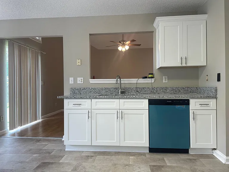 6350 Klondike River Rd — Photo 9