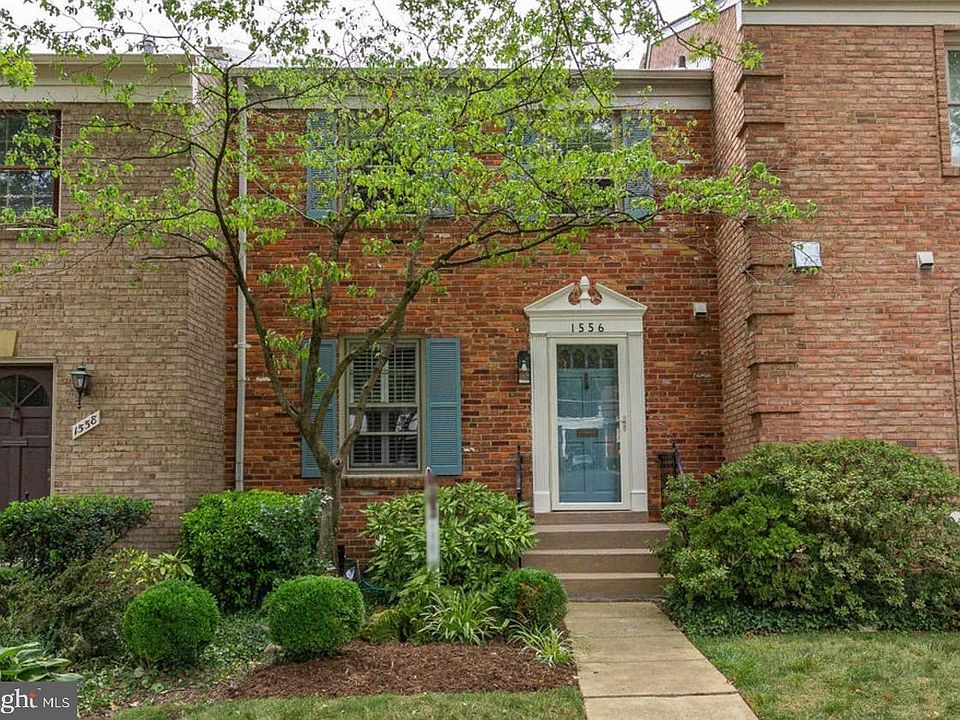 1st image of 1556 Westmoreland St