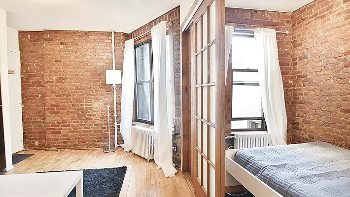 Rented by Park Property Advisors | media 15