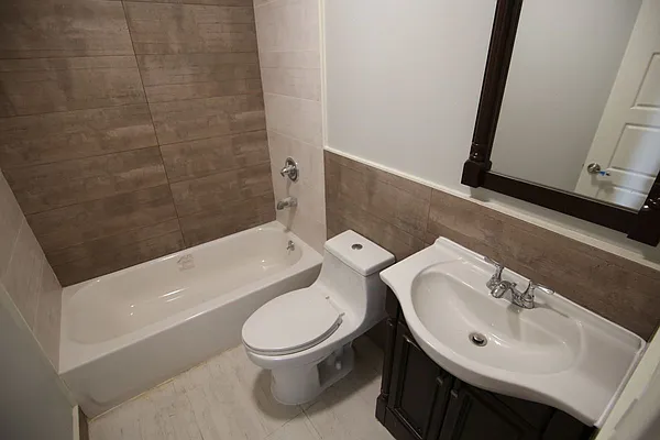 Rented by Evergreen Apartments BK | media 1