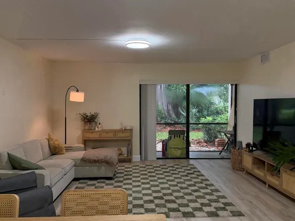 170 NW 70th St, Boca Raton, FL