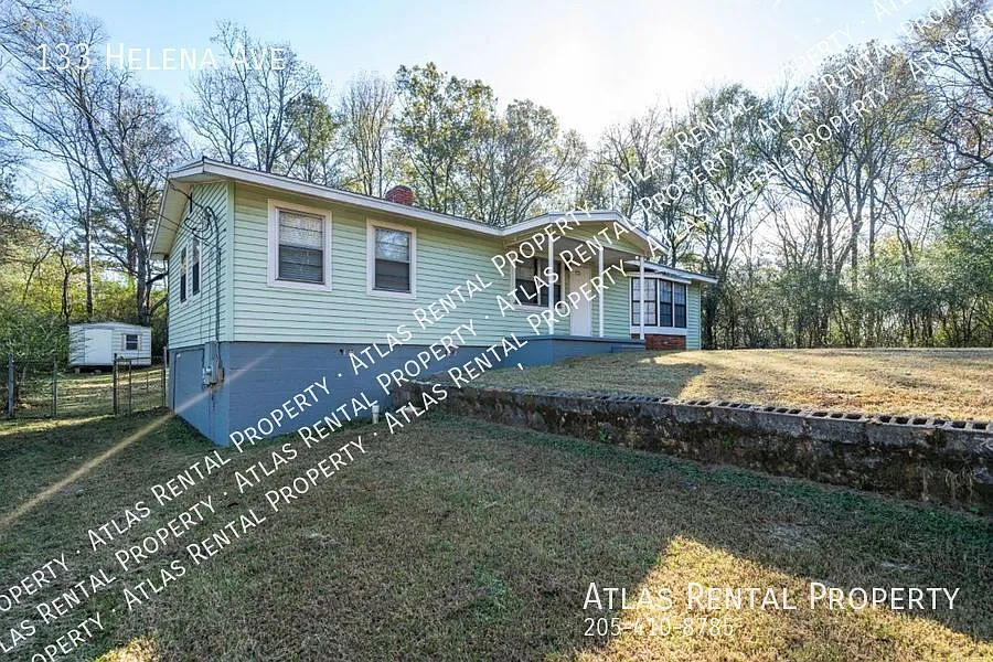 Pet-Friendly 4BR Home with Granite Counters & Spacious Rooms! — Photo 2