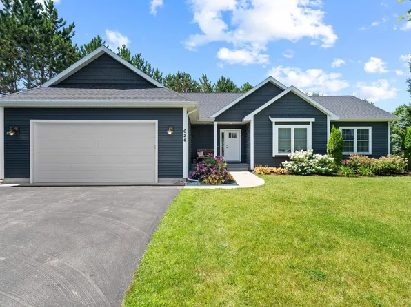 624 Village Ct, Traverse City, MI 49685